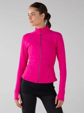 Lululemon Hustle in your Bustle Jacket size 8, jeweled magenta